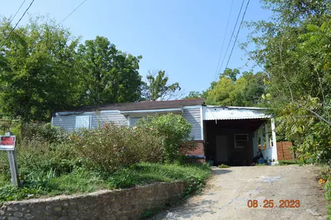 34 Longstreet Rd #1, Rossville, GA 30741