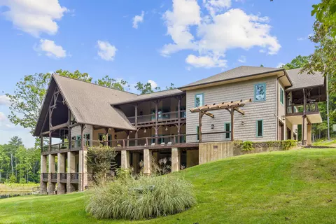 695 Tanglewood Dr, Lafayette, GA 30728