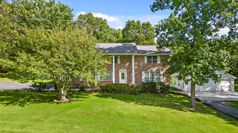 3118 Edgewood Dr, Signal Mountain, TN 37377