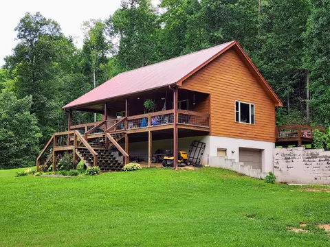 2086 Sr 399, Palmer, TN 37365