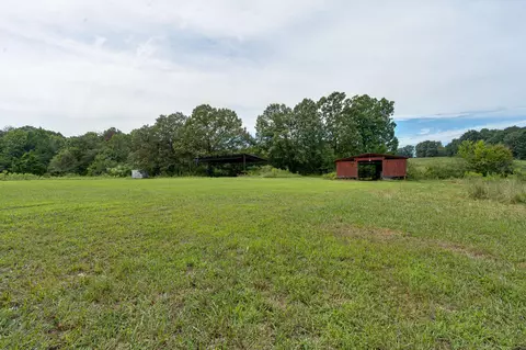 9003 Leamon Rd # A, Harrison, TN 37341