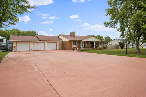 1034 Victoria Ave, Jasper, TN 37347