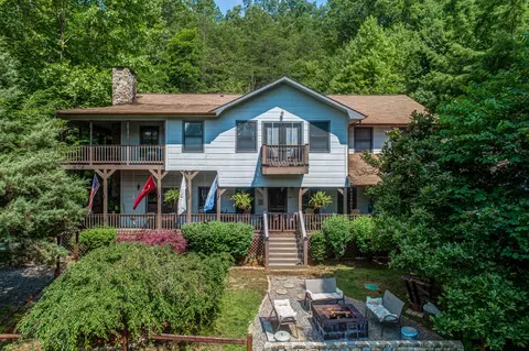 178 Calen Dr, Blue Ridge, GA 30513
