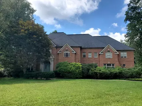 508 Rock House Ct, Signal Mountain, TN 37377