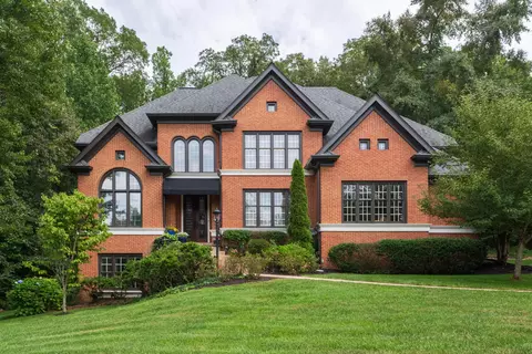 32 Ridgerock Dr, Signal Mountain, TN 37377