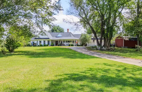4911 E Broomtown Rd, Trion, GA 30753