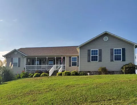 375 Sandy Ln, Dayton, TN 37321