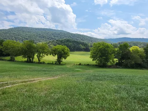 100 Wesley Chapel Road Rd, Pikeville, TN 37367