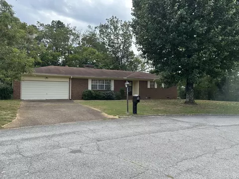 6202 Glenridge Ln, Hixson, TN 37343