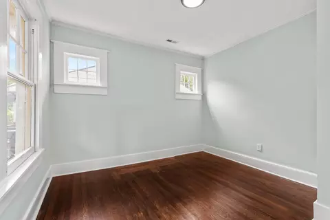 1421 Tunnel Blvd, Chattanooga, TN 37411