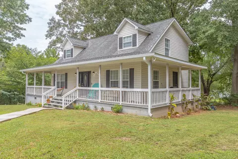 924 Jacobs Ave, Bridgeport, AL 35740
