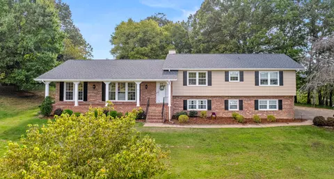 1701 Estrellita Cir, Chattanooga, TN 37421