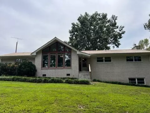 2500 SE Ridge Rd, Dalton, GA 30721