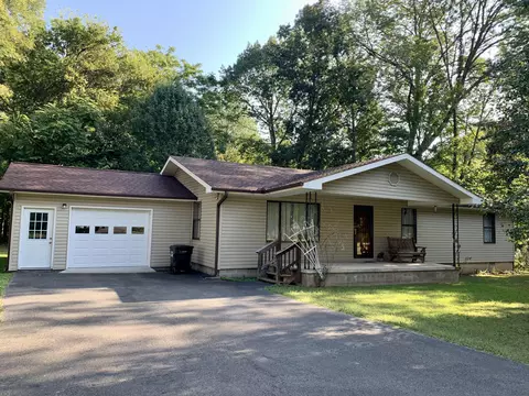 335 Old State Highway 8, Dunlap, TN 37327