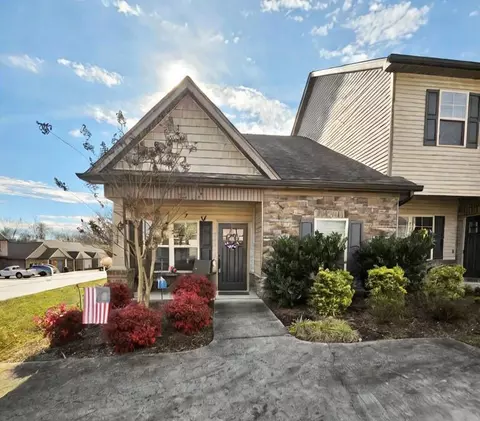 1728 NE Stonebriar Dr, Cleveland, TN 37312