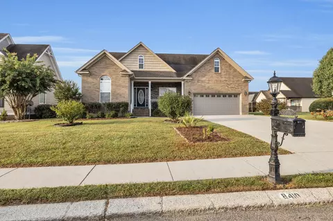 8410 Lexie Ln, Ooltewah, TN 37363