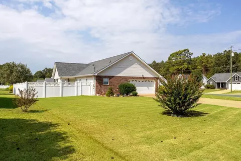 546 Colony Cir, Fort Oglethorpe, GA 30742 photo 4