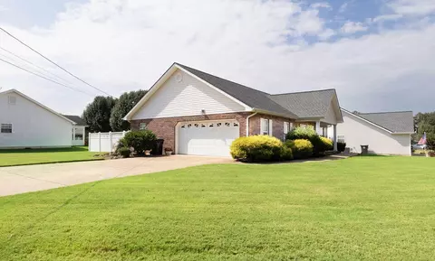 546 Colony Cir, Fort Oglethorpe, GA 30742 photo 3