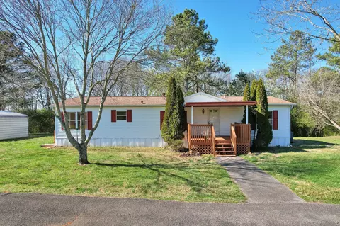 241 Hunt Ln, Benton, TN 37307