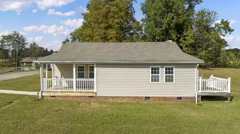 523 Slack Rd, Athens, TN 37303