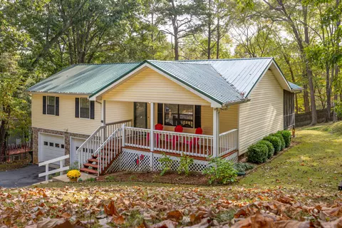 8124 Lakewinds Dr, Harrison, TN 37341