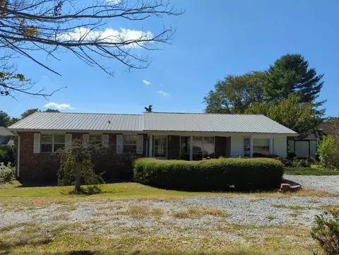9926 Scenic Hwy, Lookout Mountain, GA 30750