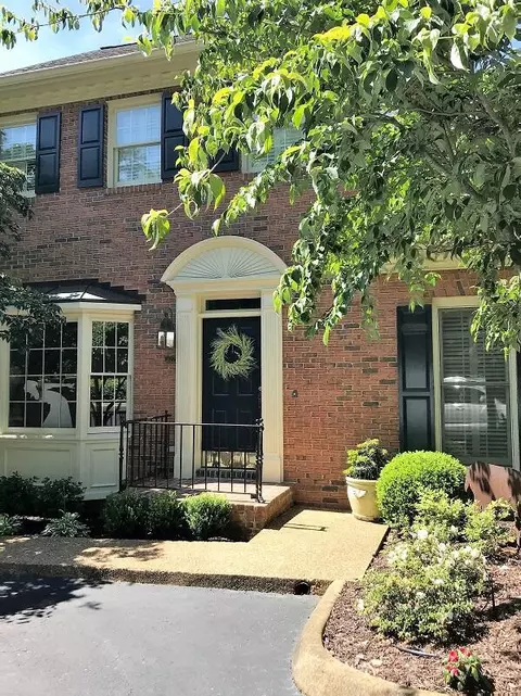 802 Signal Mountain Rd, Signal Mountain, TN 37377