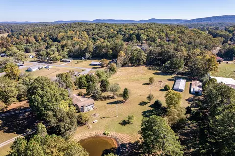 2213 Lafayette Rd, Rocky Face, GA 30740