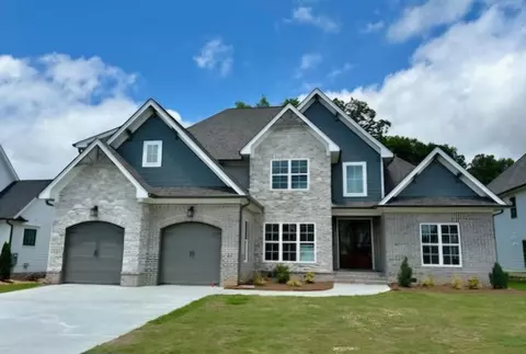 8845 Grey Reed Dr #11, Ooltewah, TN 37363