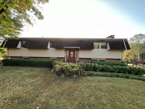 1222 Hall Dr, Bridgeport, AL 35740