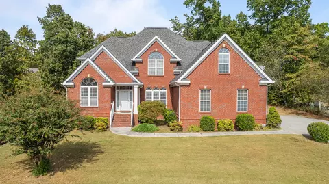 8241 Barberry Ct, Chattanooga, TN 37421
