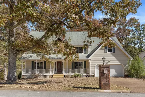 12428 Creek Hollow Ln, Soddy Daisy, TN 37379