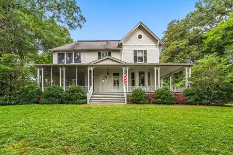 1102 Woodward Ave, Athens, TN 37303
