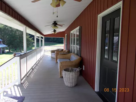 1011 Mccallie Ferry Rd, Soddy Daisy, TN 37379
