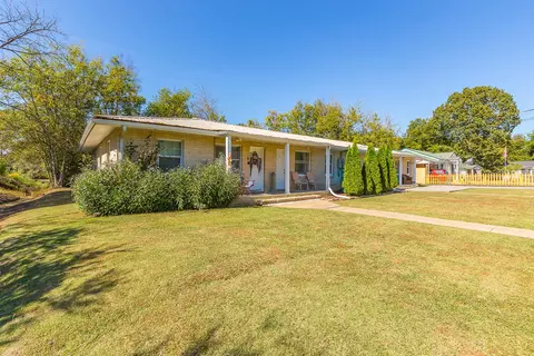 1015 Lee Ave, Rossville, GA 30741