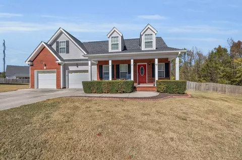 425 Big Creek Ln, Ringgold, GA 30736