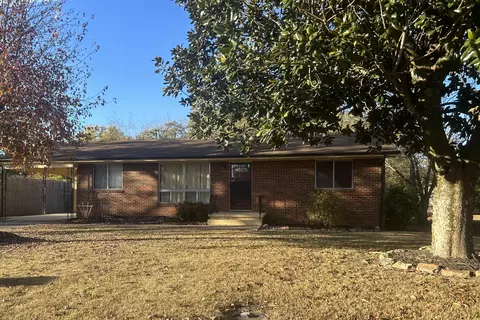 173 Greenfield Dr, Rossville, GA 30741