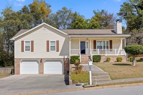 4502 Kings Lake Ct, Chattanooga, TN 37416