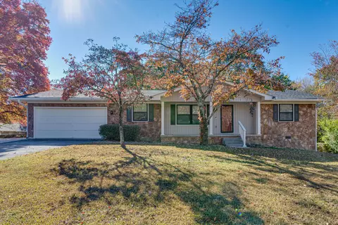244 Hickory St, Ringgold, GA 30736