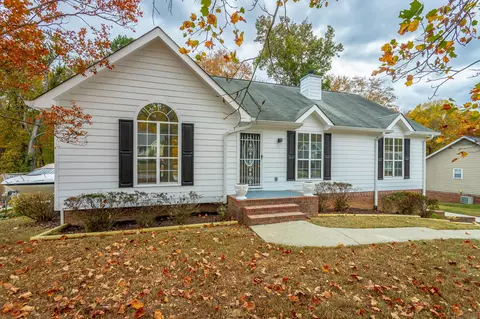 802 Ashbrook Dr, Hixson, TN 37343