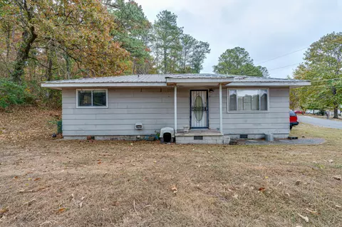 19 Diamond Dr, Chickamauga, GA 30707