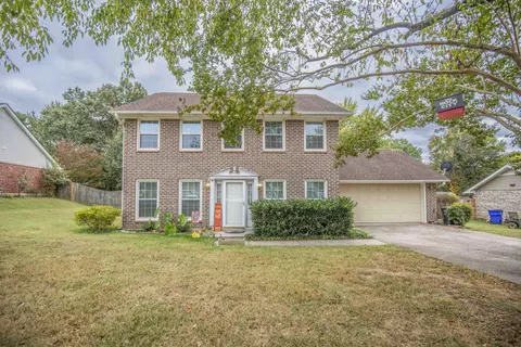 8724 Shoreham Blvd, Knoxville, TN 37922