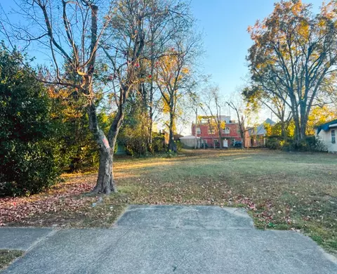 2512 Oak St, Chattanooga, TN 37404