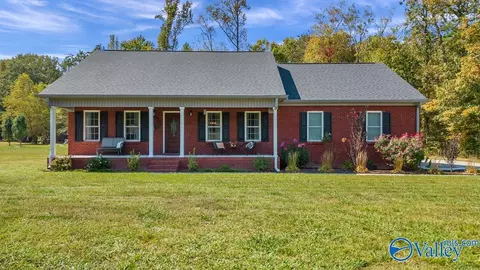 560 Bob Jones Rd, Scottsboro, AL 35769