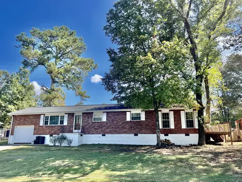 18 Reece St, Rossville, GA 30741