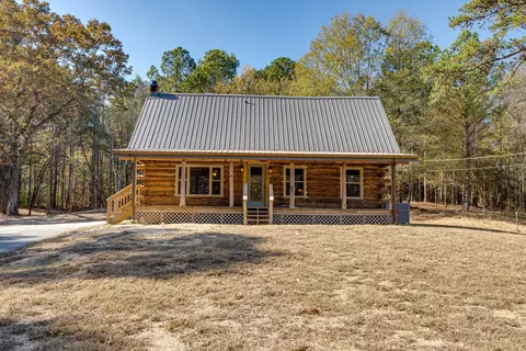 709 Grand Center Rd, Chickamauga, GA 30707