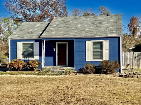 33 Eaton Cir, Fort Oglethorpe, GA 30742