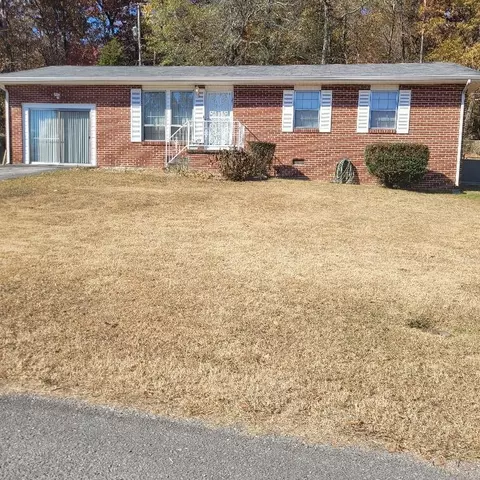 2440 Northbrier Cir, Chattanooga, TN 37406