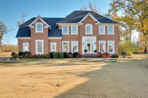 2318 Laurelton Creek Ln, Chattanooga, TN 37421
