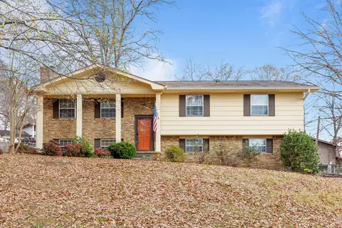 919 Huntington Cir, Hixson, TN 37343